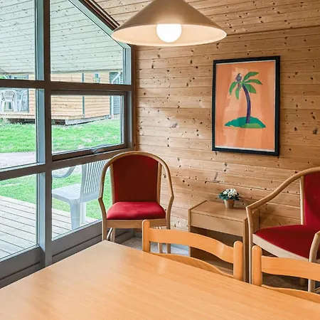 2 Bedroom Cozy In * וייל