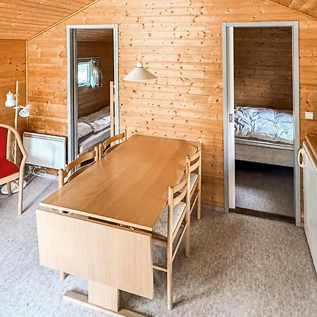 בית נופש 2 Bedroom Cozy In *