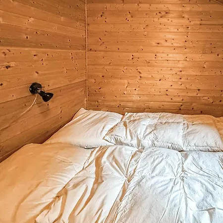 2 Bedroom Cozy In בית נופש