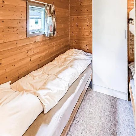 2 Bedroom Cozy In בית נופש וייל
